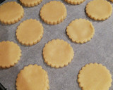 Foto del paso 3 de la receta: Galletas de mantequilla decoradas