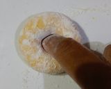 Foto langkah ke 15 dari resep Donat Labu Kuning Super Lembut Tanpa Degasing.