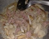 รูปขั้นตอนการทำที่ 4 ของ ผัดแหนมหมูใส่เห็ดปลวก