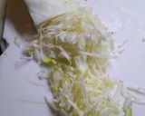 Foto del paso 1 de la receta: Ensalada fresca de repollo choclo y zanahoria sazonada