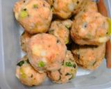 A picture of step 4 of Batata Vada.