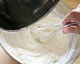 Tejszínes túrótorta recept fázis 7 fotója
