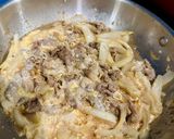 Hình bước làm 3 của món Gyudon Cơm bò kiểu Nhật