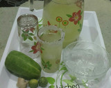 A picture of step 1 of Cucumber with ginger drink.