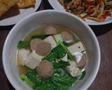 Foto langkah ke 4 dari resep Sup sawi ijo, tahu dan baso.