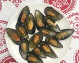 Foto del paso 4 de la receta: Mejillones en mojo de perejil