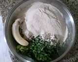 મેથી ના થેપલા (Methi Thepla Recipe In Gujarati) રેસીપી સ્ટેપ2ફોટો