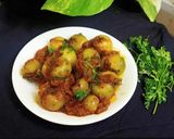 A picture of step 3 of Gunda nu shak (Stuffed Gumberry curry).