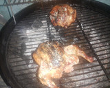 Foto del paso 6 de la receta: Pollos entero asados al carbón