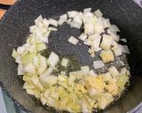 Une image de l'étape 7 de Poulet à la crème, champignons et épices.