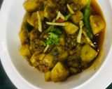 A picture of step 4 of 3 spices mutton qeema alu.