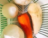 A picture of step 1 of Bún Chả Giò (Vietnamese Spring Rolls with Vermicelli).