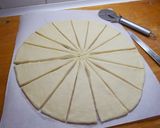 Burgonyás mini kiflik recept fázis 5 fotója