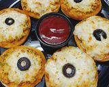A picture of step 7 of Mini Pizza 🍕🍕🍕.