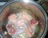 A picture of step 1 of Chicken noodle pepper soup.