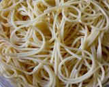 Foto del paso 2 de la receta: Parrillada con espagetti a las finas hierbas