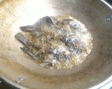 Foto langkah ke 2 dari resep Ikan kecap colo colo simpel.