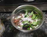 A picture of step 2 of Dates and paan shots smoothie.