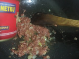 Roti Goreng Isi Kornet