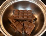 Foto langkah ke 3 dari resep Strawberry Cokelat Siram Viral (Chocoberry).