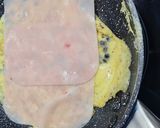 Foto del paso 7 de la receta: 174. Tortilla Rellena de Pavo y Queso con Tomate Frito