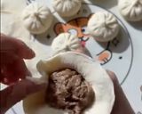 A picture of step 4 of Pan-Fried Bao Zi.