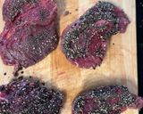 Foto del paso 2 de la receta: Steak au poivre con hash browns de queso cheddar