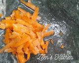 A picture of step 1 of Baked Carrot Peels.