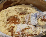 Foto del paso 3 de la receta: Galletas de dulce de leche rellenas de chocolate