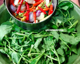 Foto langkah ke 1 dari resep Oseng Kangkung Teri.