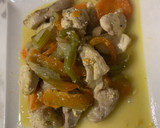Foto del paso 7 de la receta: Pollo con verduras al vino blanco