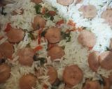 Foto del paso 2 de la receta: Arroz con salchicha polaca y papas fritas con tres salsas