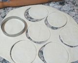 صورة لخطوة 1 من وصفة 😋😋ميني بطبوط بحشوة لذيذة😋😋