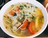 Hình bước làm 5 của món Canh sườn chua nấu dứa