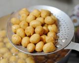 A picture of step 2 of Struffoli.