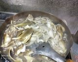 Foto langkah ke 1 dari resep Jantung pisang kuah pedas.