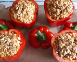 Foto del paso 6 de la receta: Pimientos rellenos de carne picada y arroz (horno)