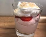 Vegán epres pohárkrém recept fázis 4 fotója