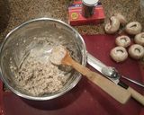 A picture of step 4 of Italian stuffed mushrooms.