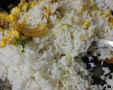 A picture of step 3 of Egg tawa pulav.