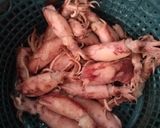 Foto langkah ke 1 dari resep Tumis cumi asin kecombrang.