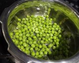 A picture of step 1 of Green peas potato sabji.