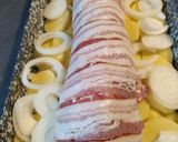 Hagymás krumpli ágyon baconos karajbeigli recept fázis 6 fotója