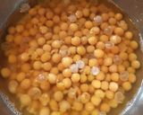 A picture of step 1 of Luchi Ghugni.