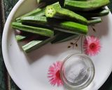 दही भेंडी (dahi bhendi recipe in marathi) रेसिपी स्टेप 2 फोटो