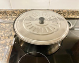 Foto del paso 4 de la receta: Lombarda salteada, con crema balsámica de frambuesa y ciruelas pasas
