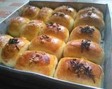 Foto langkah ke 9 dari resep Bolen Coklat Keju.