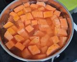 Édesburgonyás cukkinis ragu szejtán Chorizoval (vegán) recept fázis 1 fotója