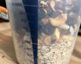 Házi granola mézzel, magvakkal és aszalt gyümölcsökkel recept fázis 1 fotója