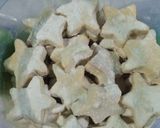 Foto langkah ke 3 dari resep Kue kering (1 adonan untuk bermacam² bentuk).